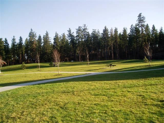 Mirabeau Meadows Lawn