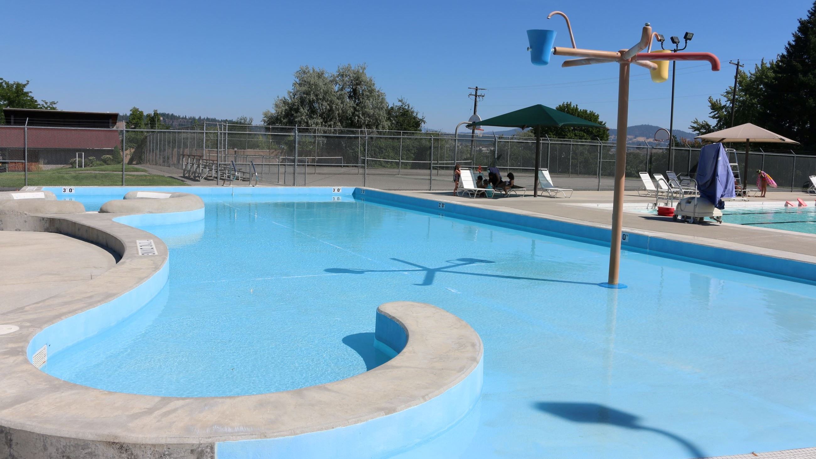 The zero depth entry pool at the Valley Mission Pool